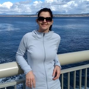 Meet your Posher, Henrietta